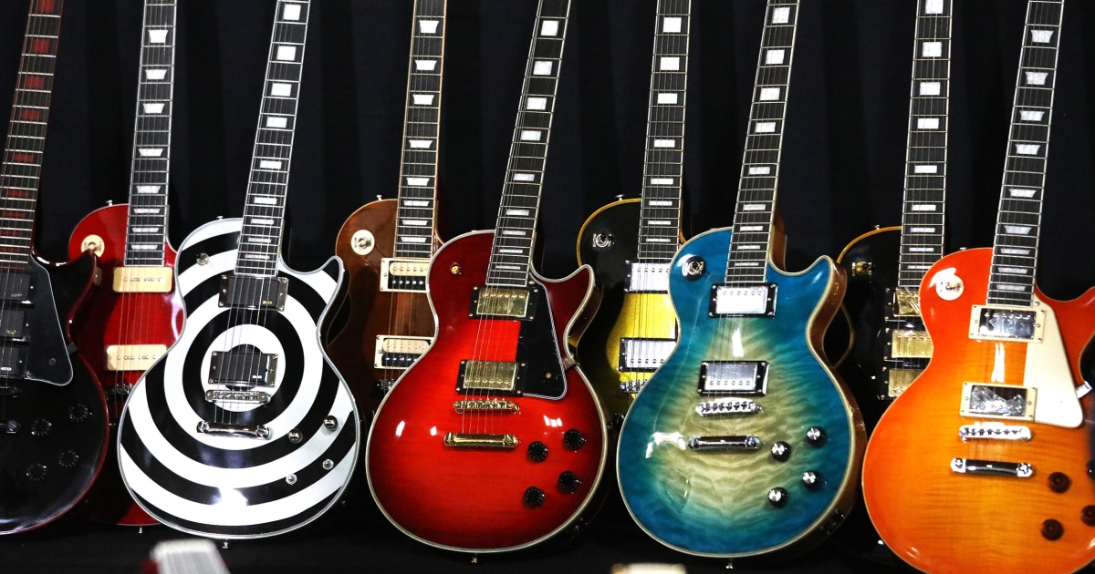 counterfeit-guitars-seizure