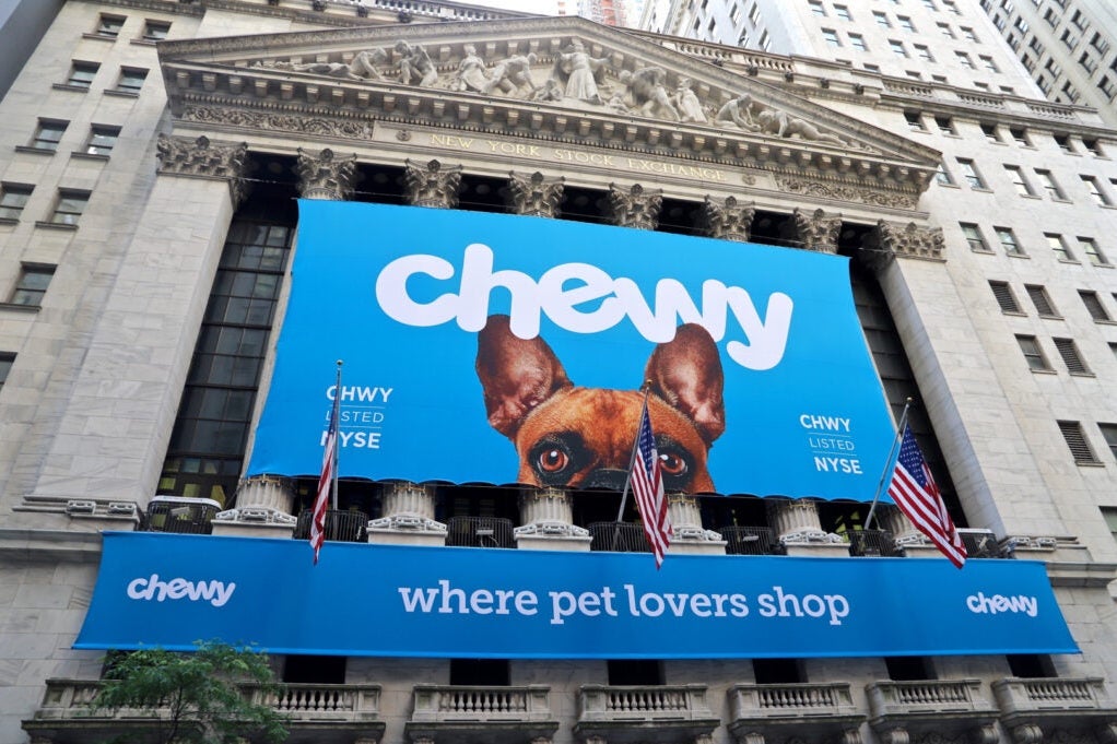 chewy-q3-earnings-forecasts