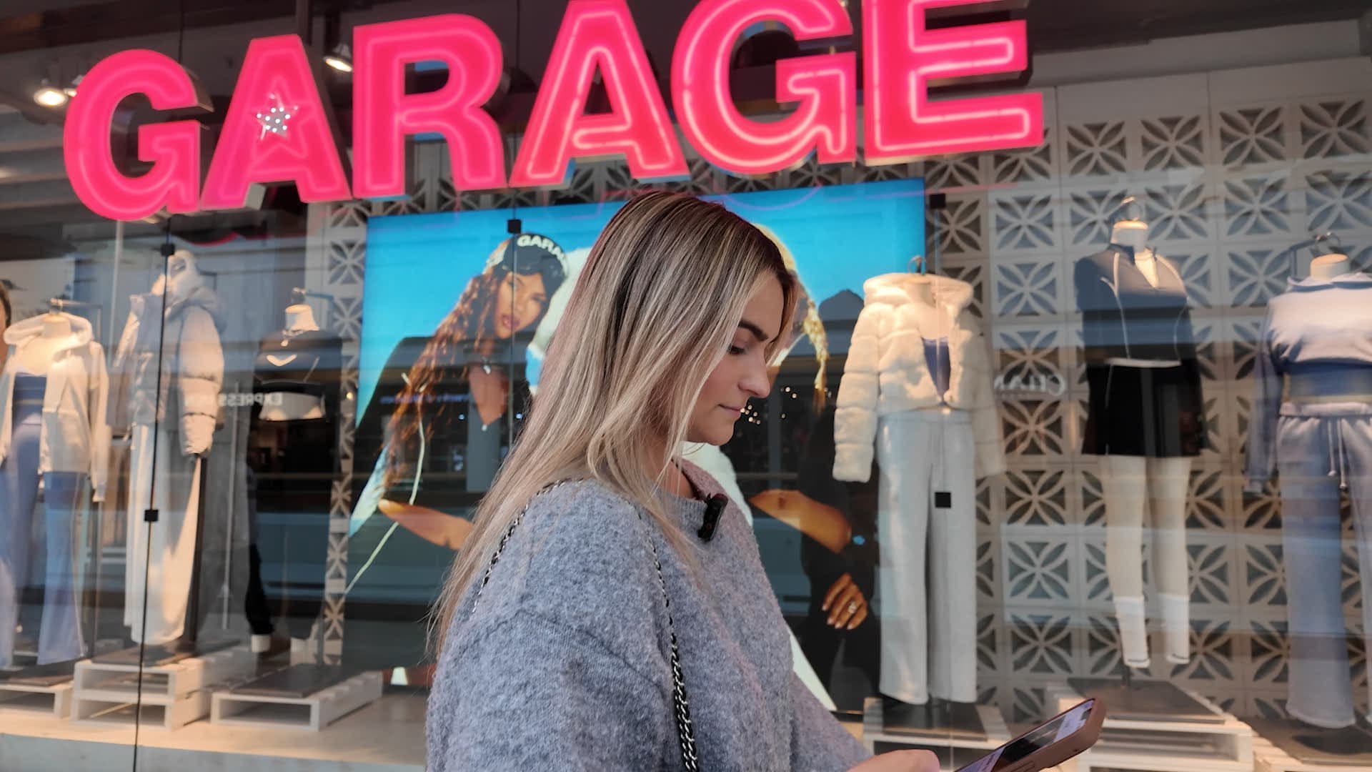 gen-z-shopping-trends-mall-revival