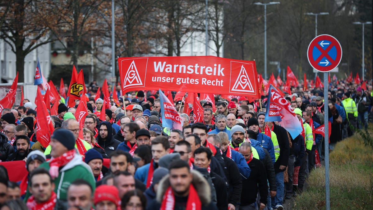 volkswagen-strike-auto-industry