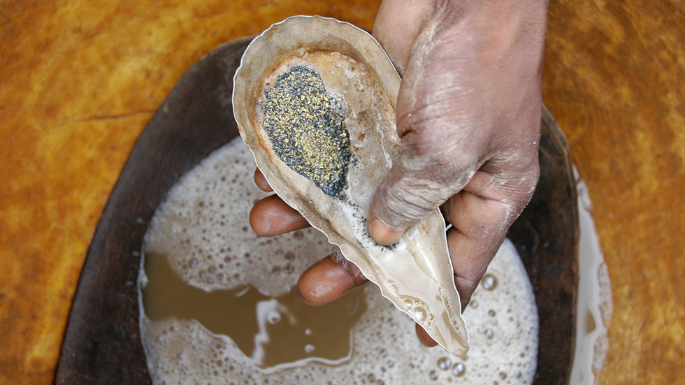 canadian-mining-africa-suspension