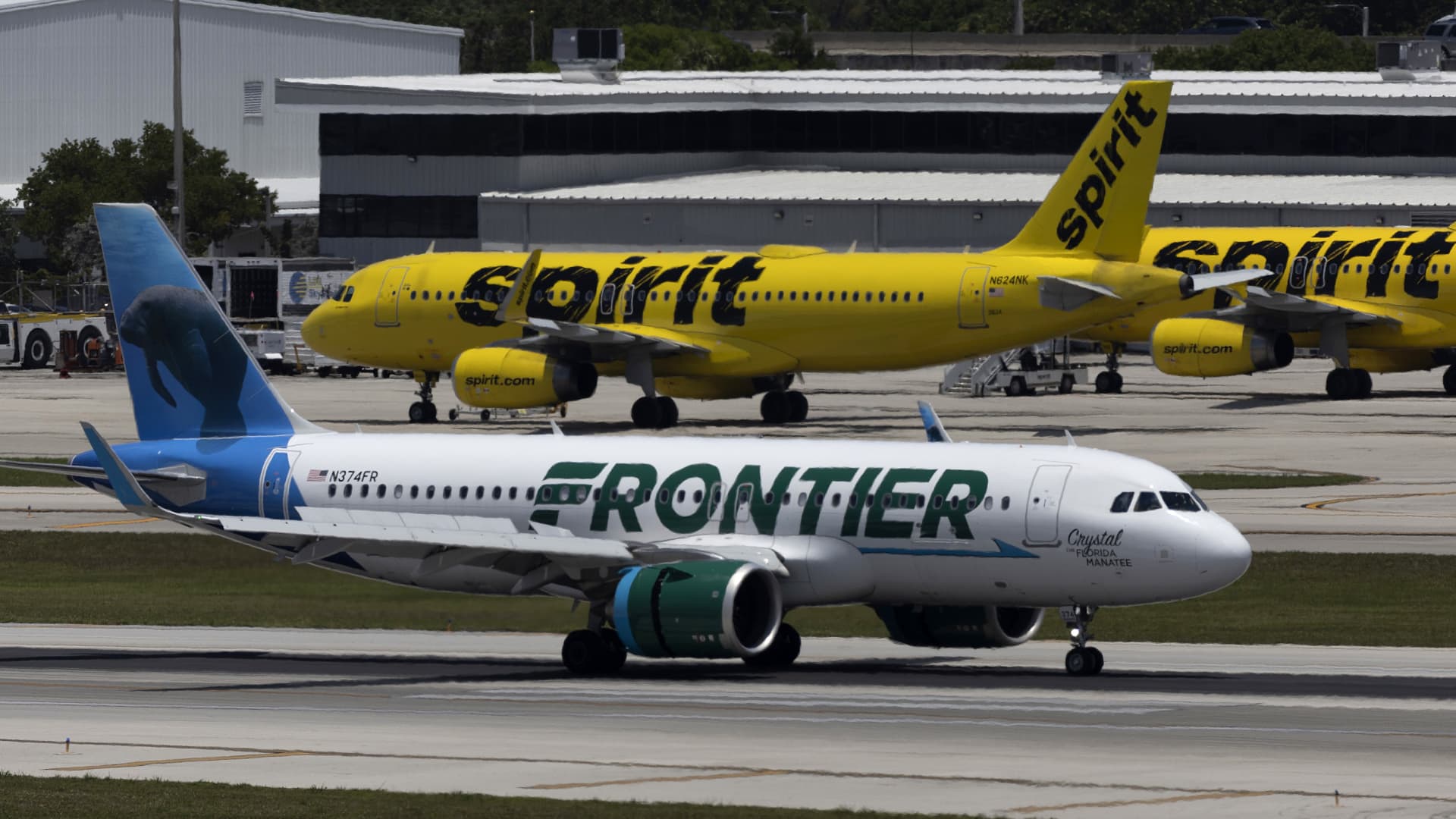 frontier-airlines-merger-talks