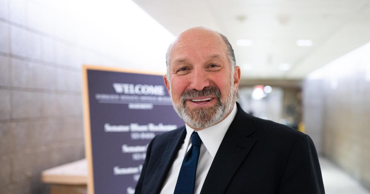 howard-lutnick-commerce-secretary-divestment