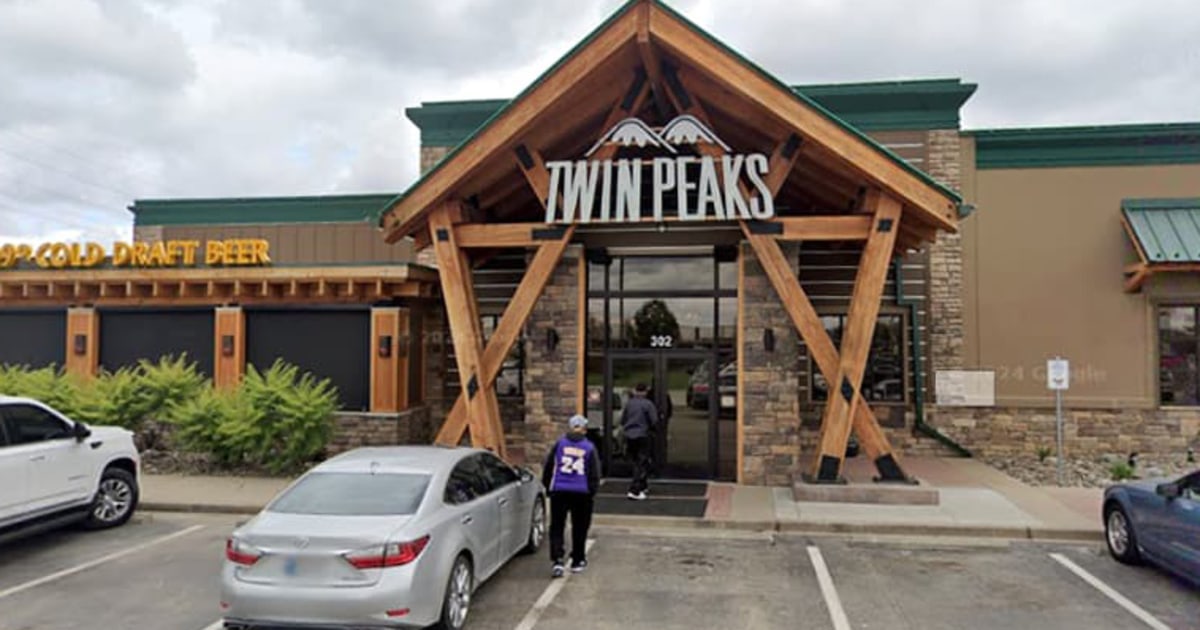 twin-peaks-restaurant-ipos