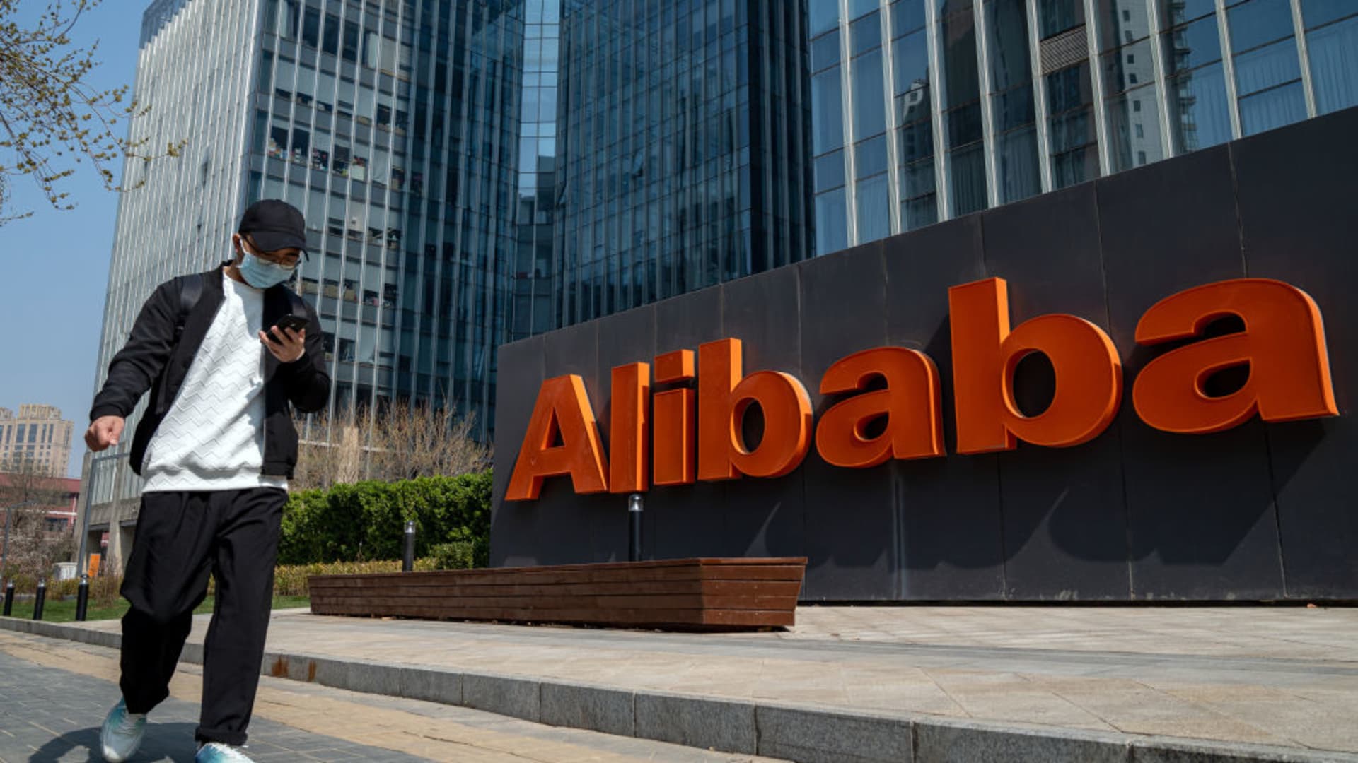 alibaba-profit-revenue-surprise