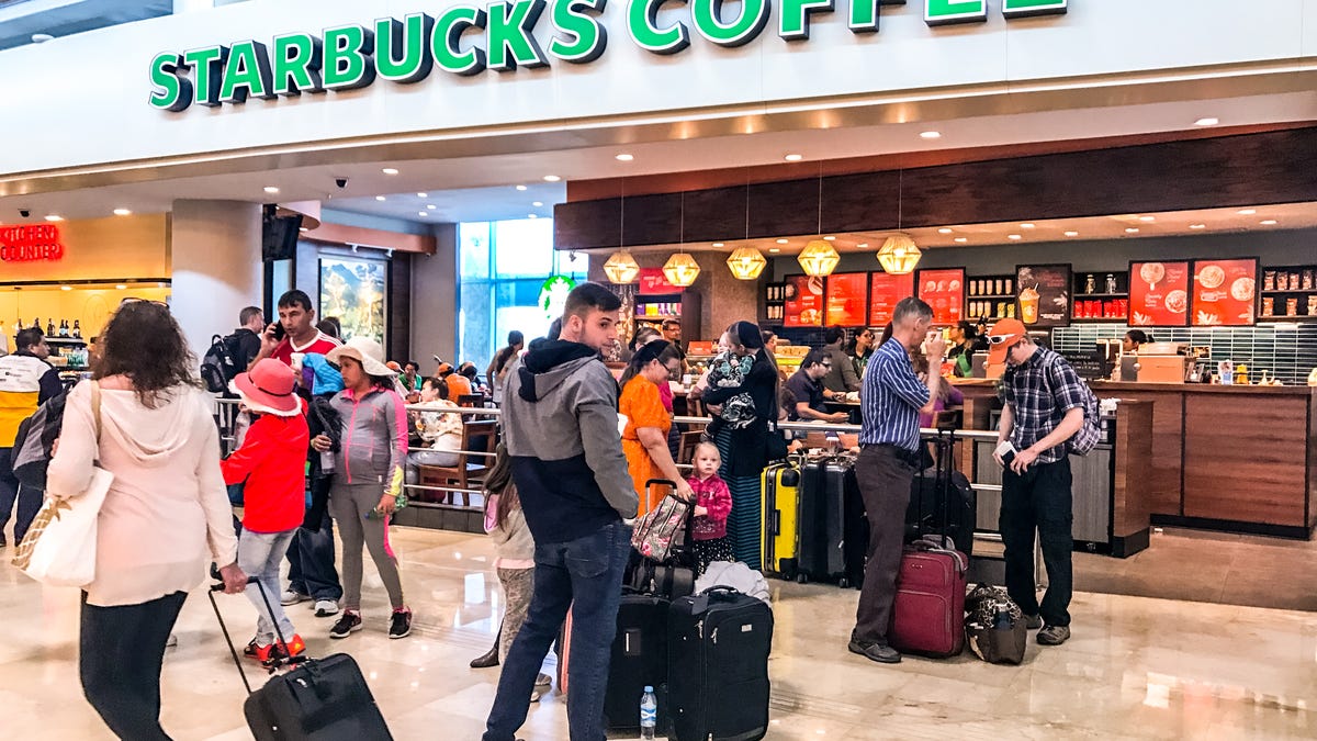 starbucks-layoffs-restructuring