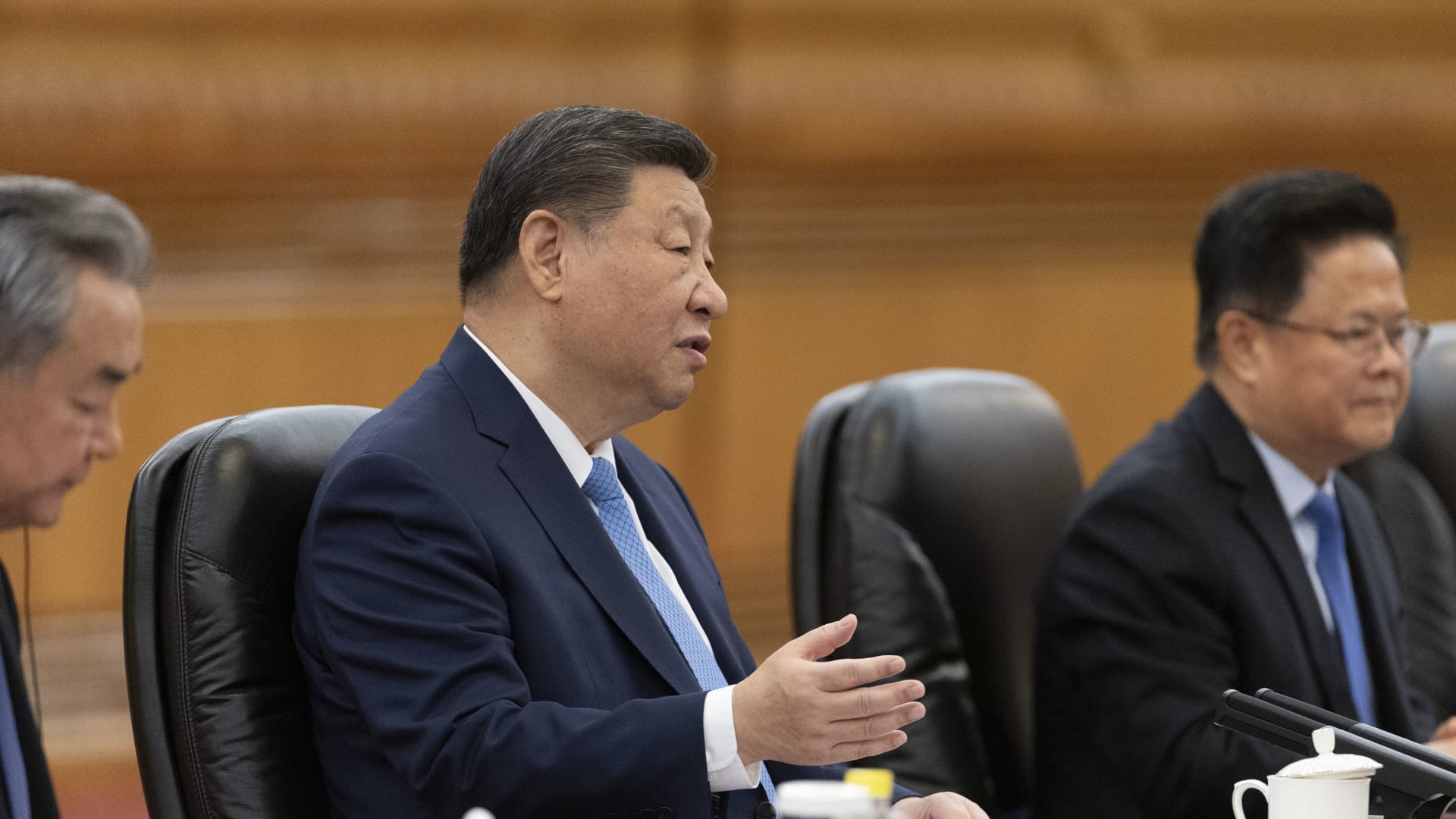 xi-jinping-entrepreneurs-economic-challenges