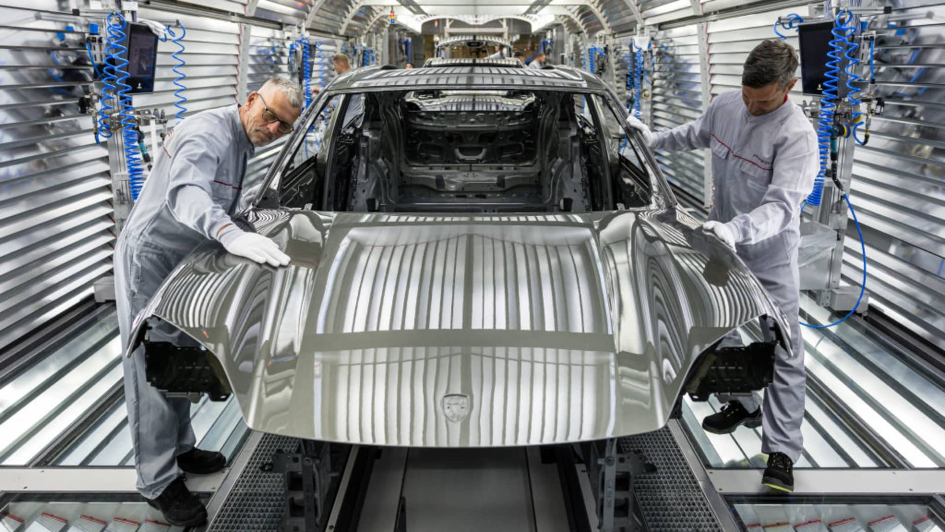 tariffs-auto-giants-navigate