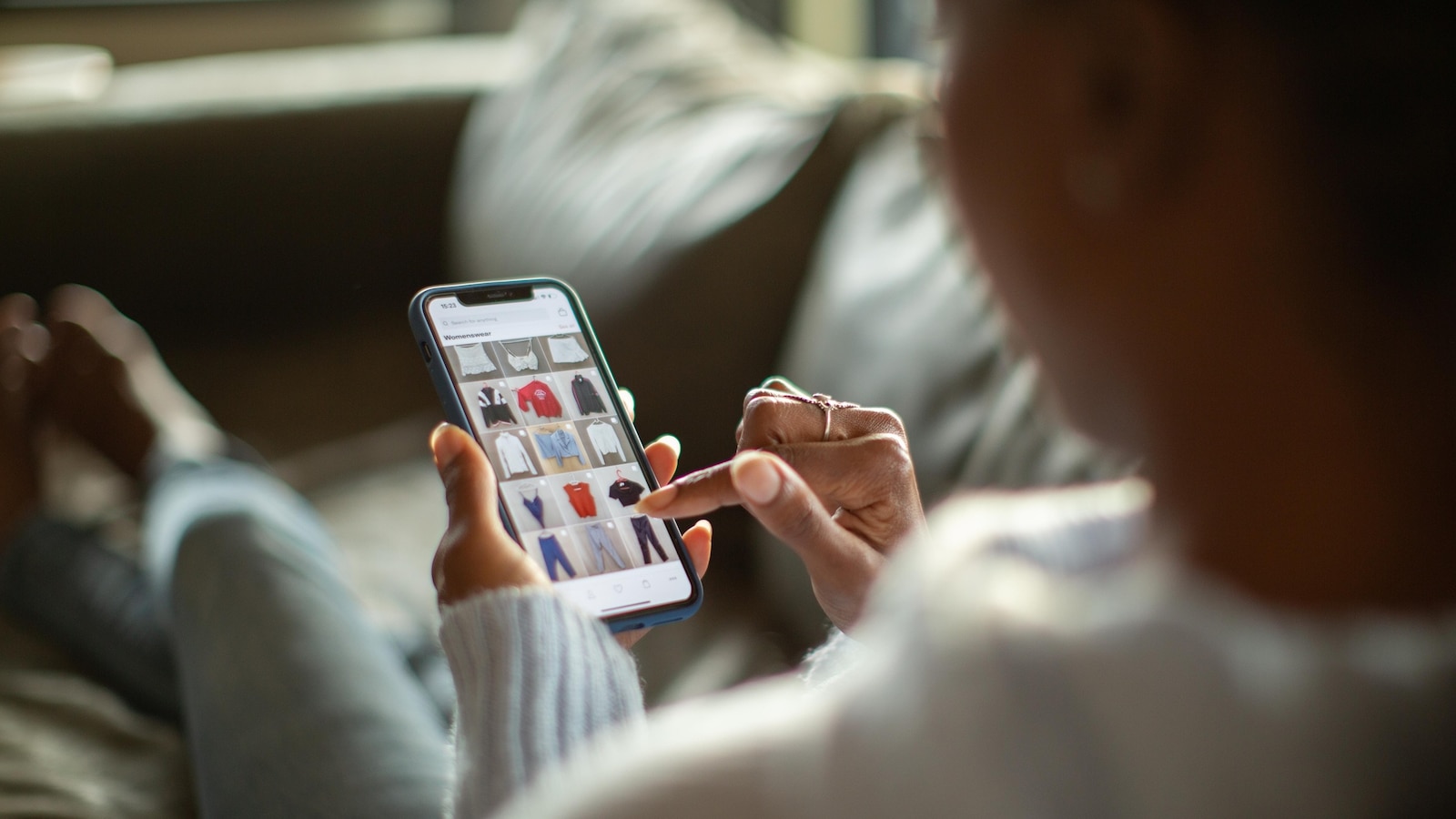 black-friday-online-sales-trends