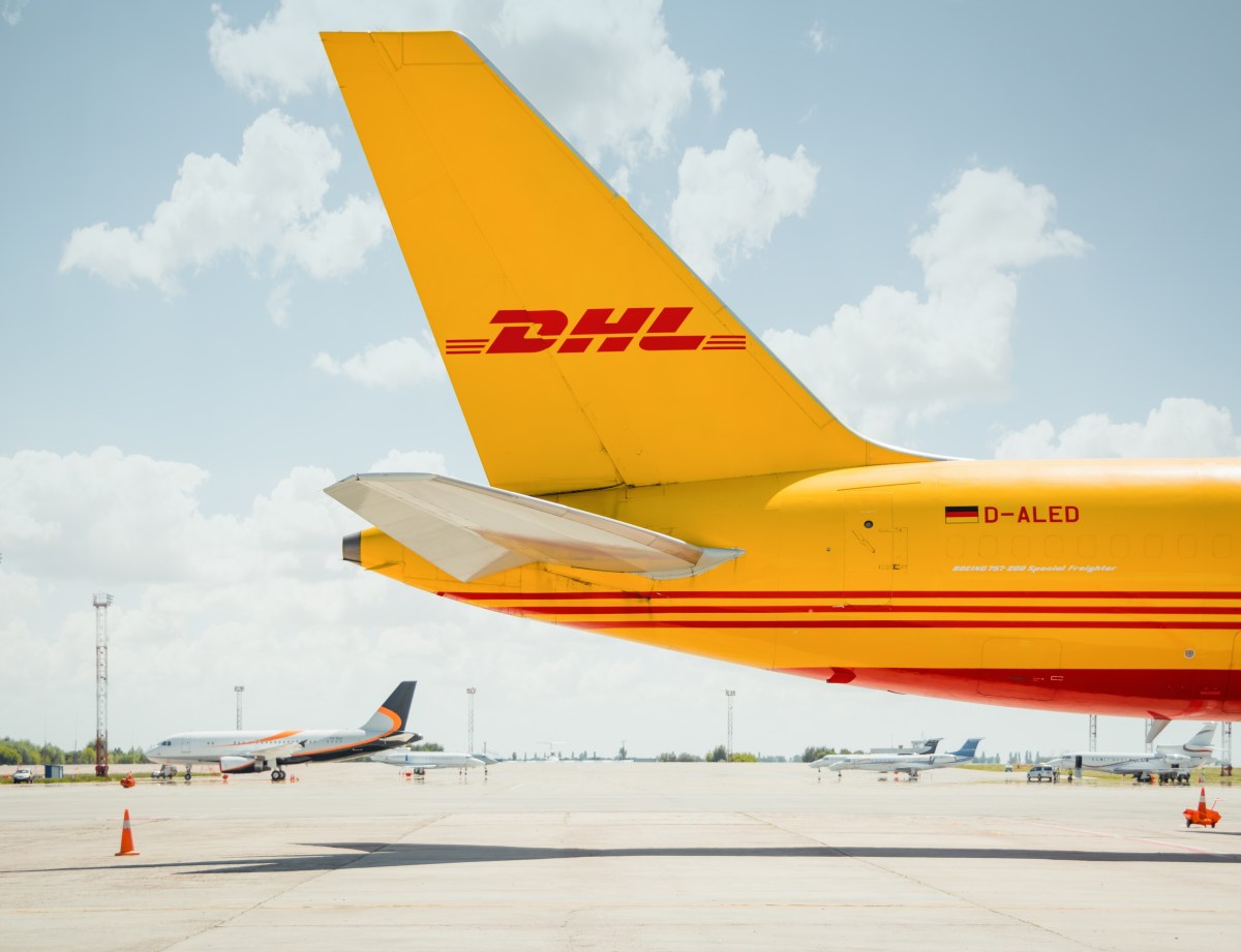 dhl-express-shipments-us-customs