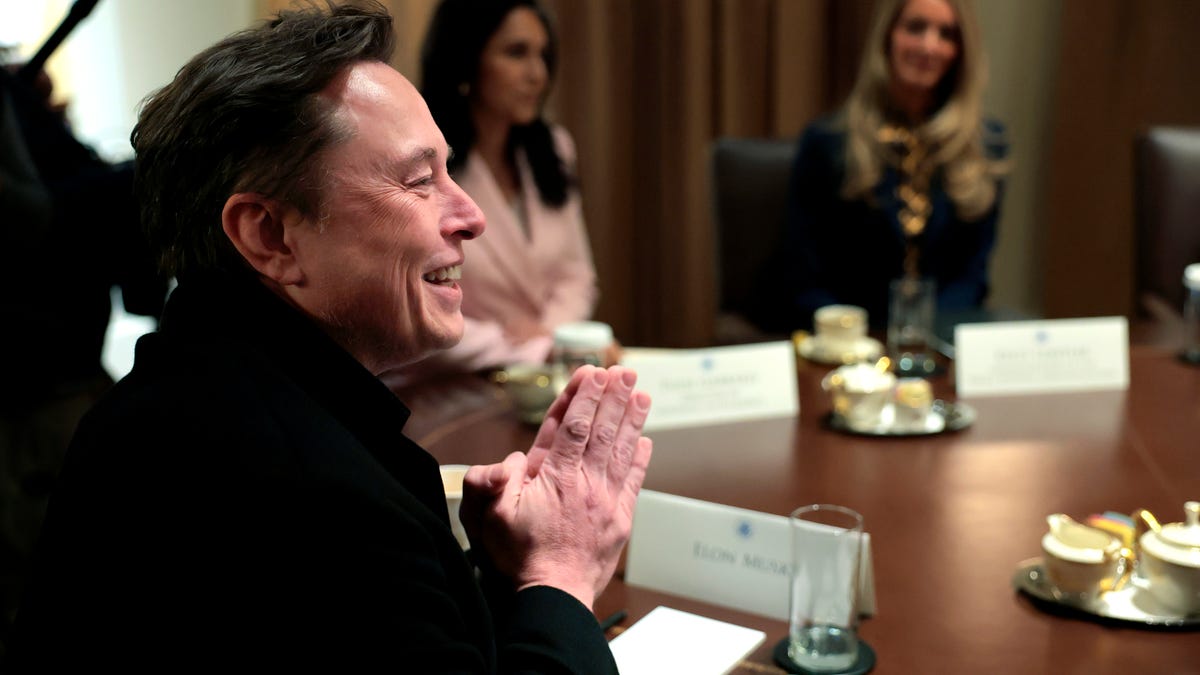tesla-elon-musk-code-red-crisis