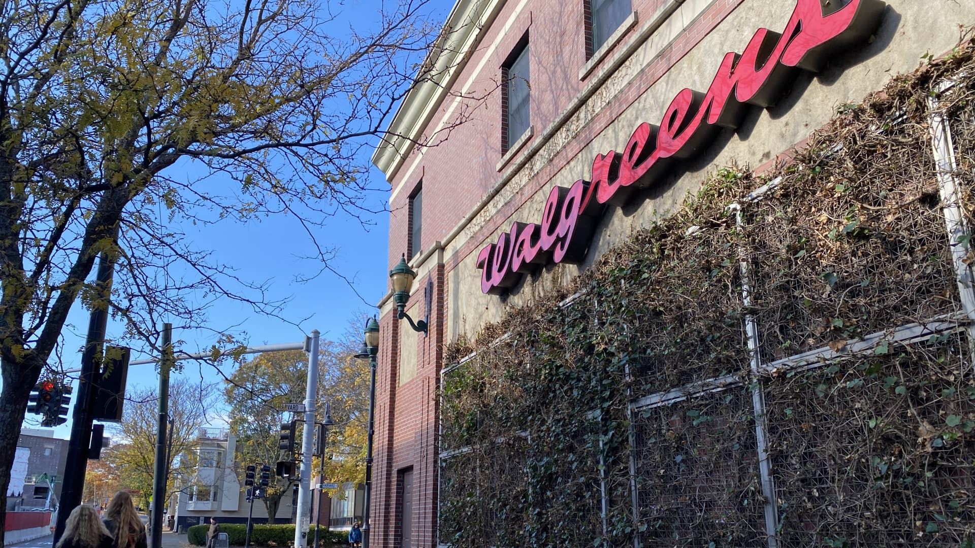 walgreens-sycamore-sale