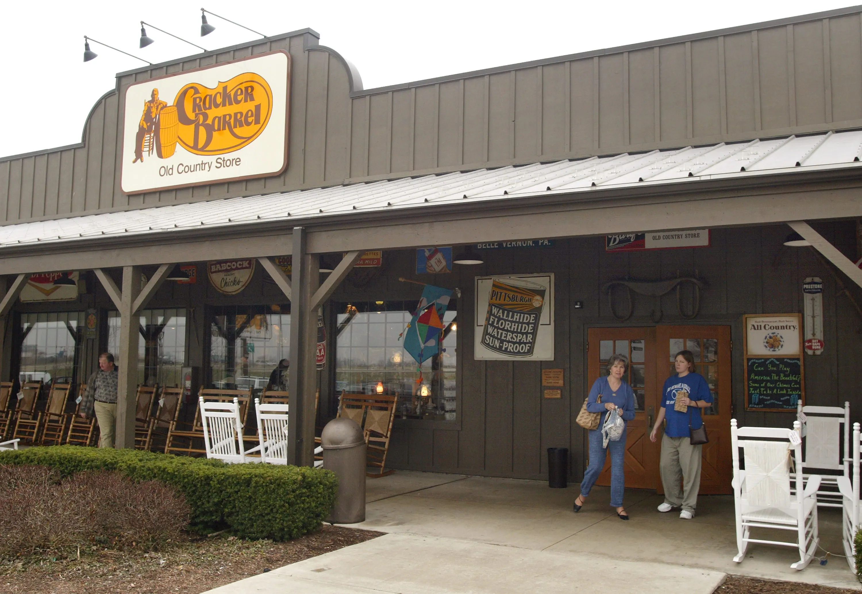 cracker-barrel-tiktok-makeover