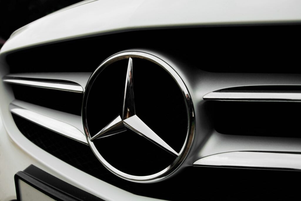 mercedes-benz-earnings-guidance-tariffs-sales-decline