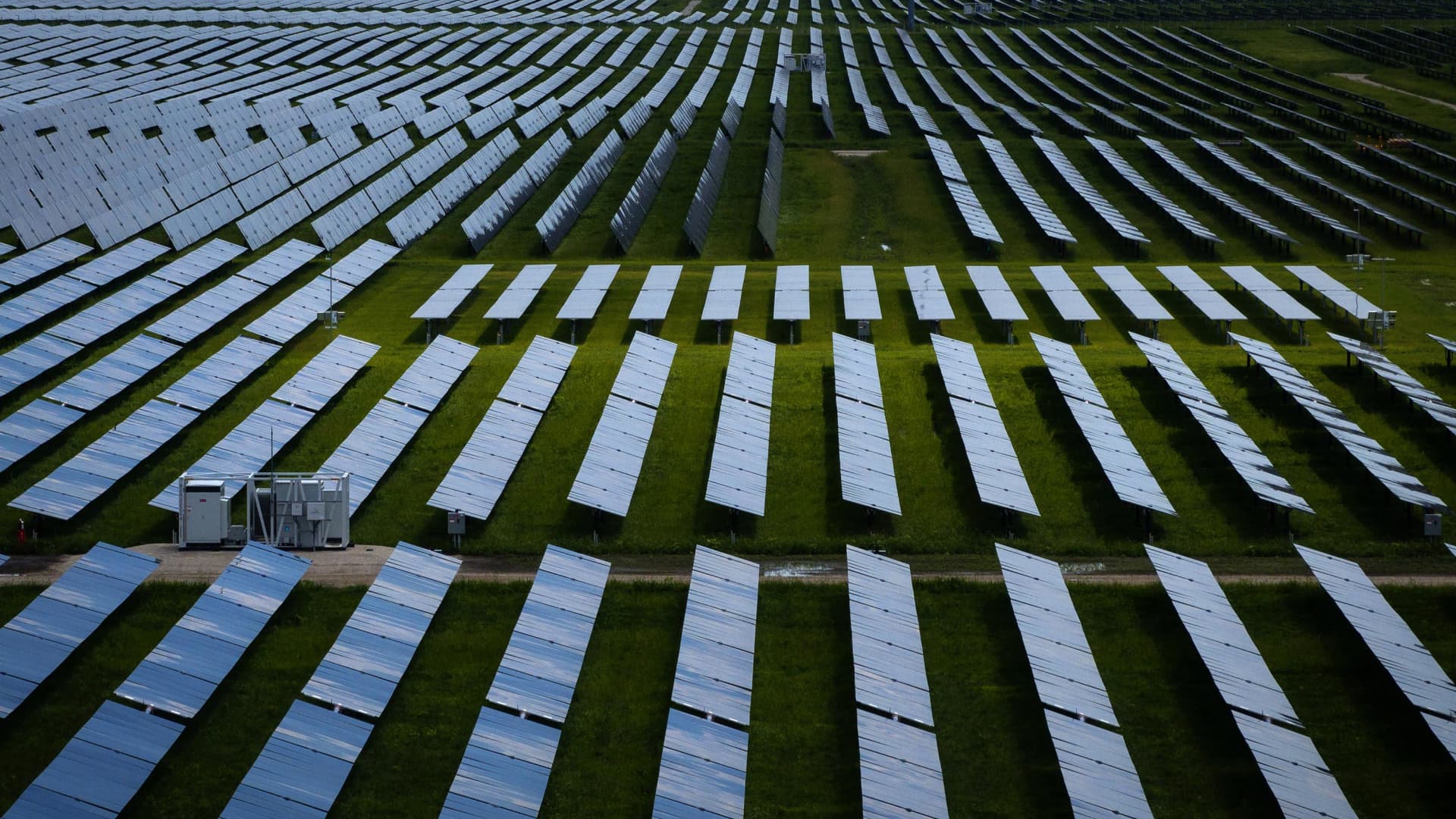 solar-stocks-republican-tax-bill-impact