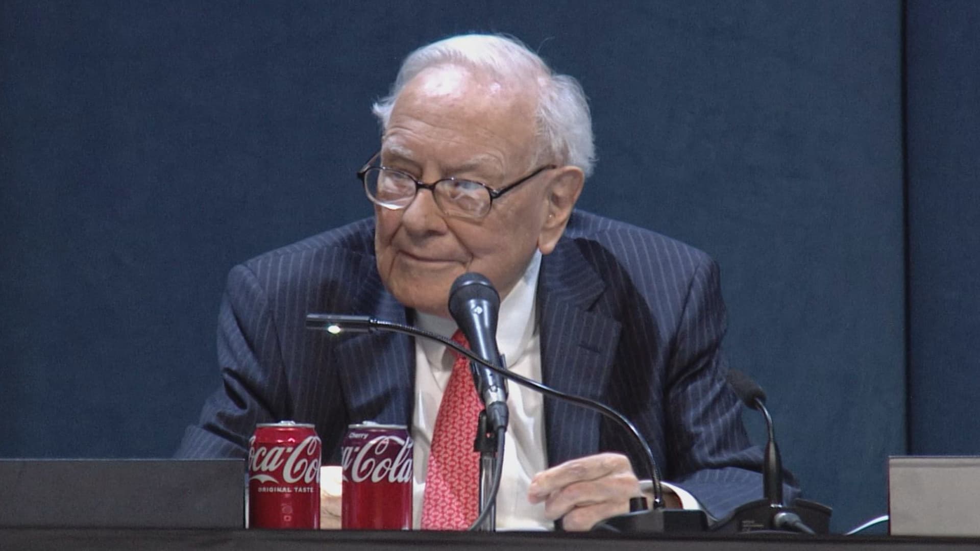 warren-buffett-berkshire-hathaway-ceo-transition