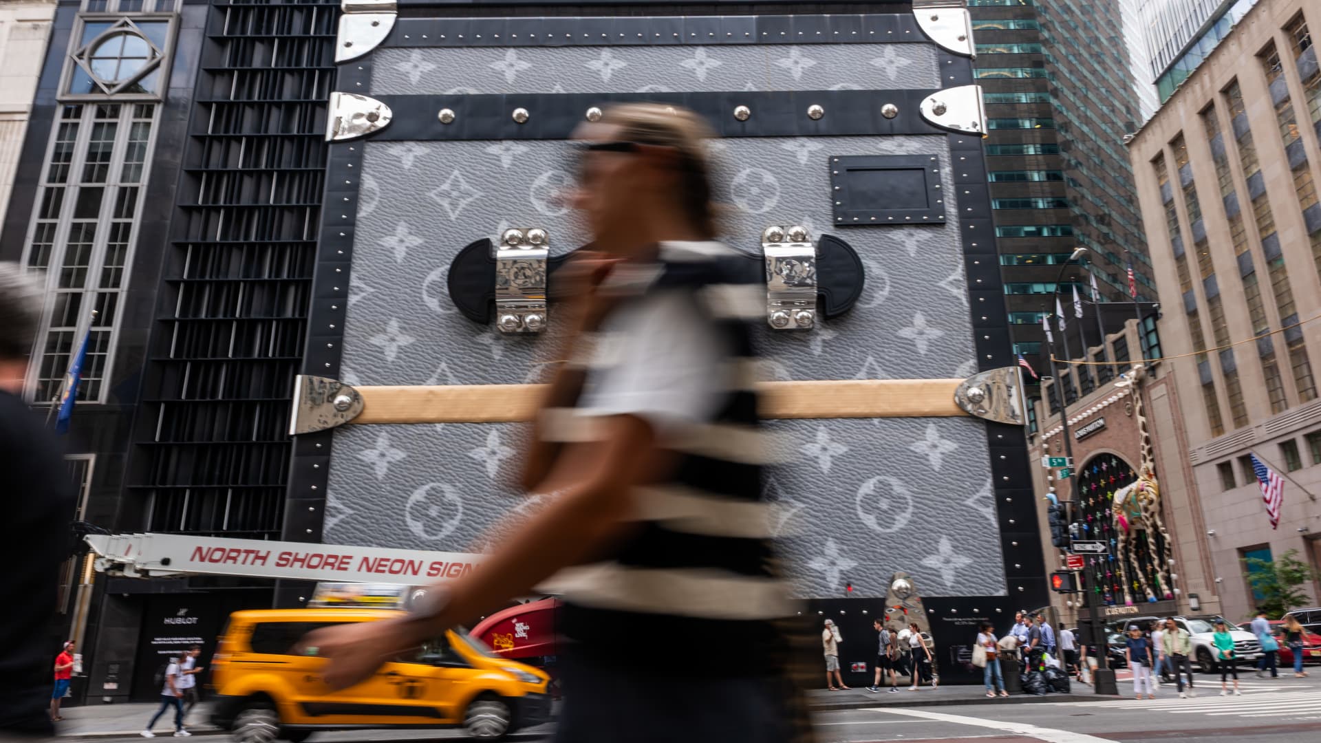 luxury-retail-challenges