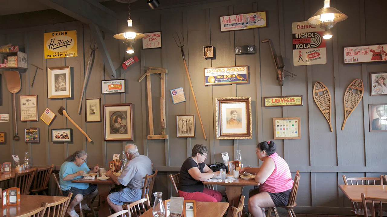 cracker-barrel-restaurant-makeover